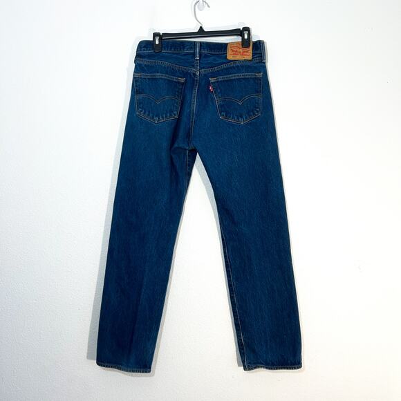 Levi's 501 Jeans Mens 34x30 Button Fly 100% Cotton Straight Leg Medium Wash - Picture 4 of 9